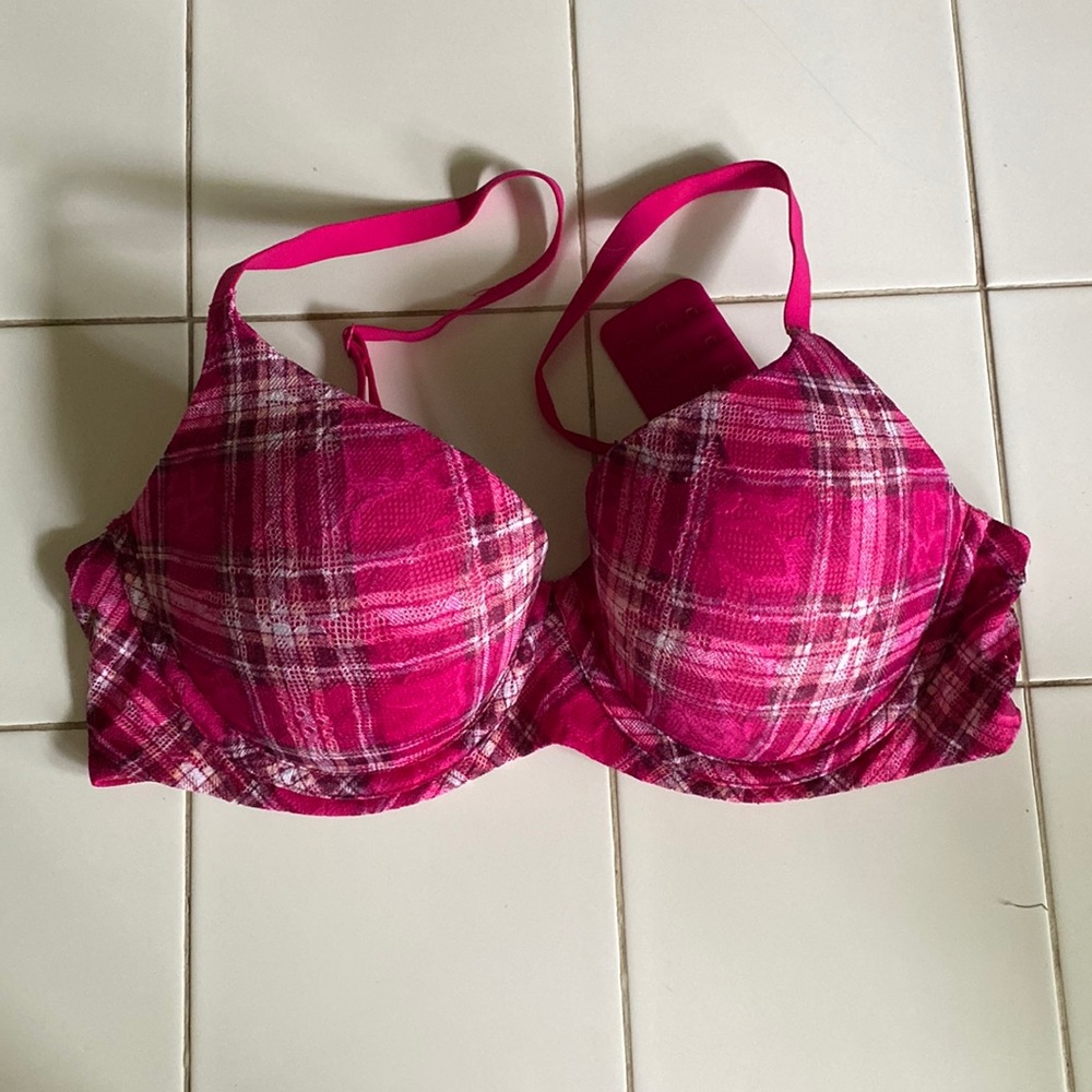 No boundaries, 36C, pink plaid